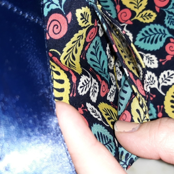 Vera Bradley "Happy Snails" Euro Wallet - Picture 9 of 10